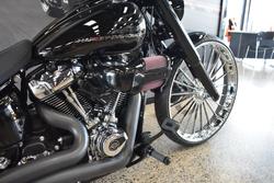 2025 Harley-davidson FXBR BREAKOUT (117) VIVID BLACK