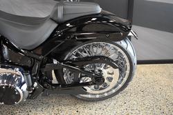 2025 Harley-davidson FXBR BREAKOUT (117) VIVID BLACK