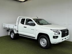 2025 Mitsubishi Triton GLX