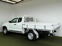 2025 Mitsubishi Triton GLX