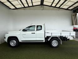 2025 Mitsubishi Triton GLX