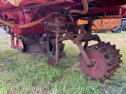 0 CANE PLANTER SINGLE ROW RED