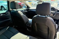 2018 Holden Calais V