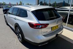 2018 Holden Calais V