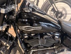 2020 Harley-Davidson Sport Glide 107 (FLSB) Softail Black