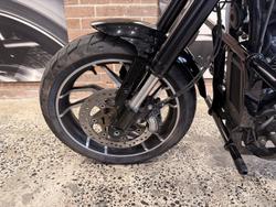 2020 Harley-Davidson Sport Glide 107 (FLSB) Softail Black