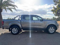 2024 Nissan Navara ST