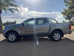 2024 Nissan Navara ST