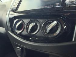 2024 Nissan Navara ST