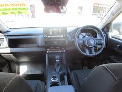 2025 Mitsubishi Triton GLX+