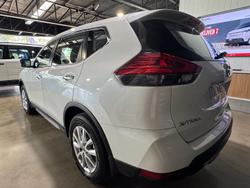 2022 Nissan X-TRAIL ST