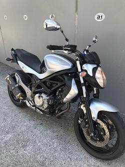 2010 Suzuki Gladius 650 (SFV650)