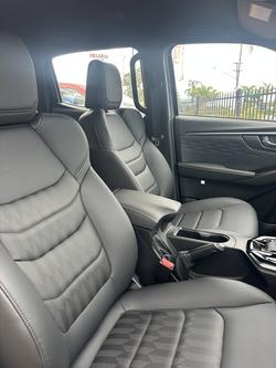 2025 Isuzu D-MAX LS-U+