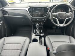 2025 Isuzu D-MAX LS-U+