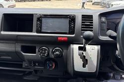 2018 Toyota Hiace Commuter