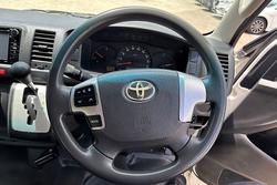 2018 Toyota Hiace Commuter