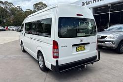 2018 Toyota Hiace Commuter