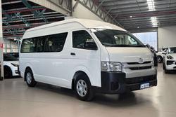 2016 Toyota Hiace Commuter
