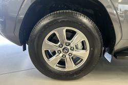 2025 Toyota Landcruiser VX