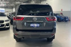 2025 Toyota Landcruiser VX