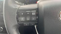 2019 Toyota Hilux SR5