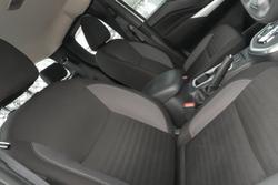 2022 Nissan Navara SL