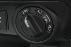 2022 Nissan Navara SL