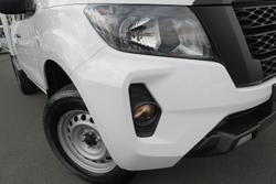 2022 Nissan Navara SL