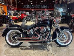 Harley-Davidson Deluxe 107 (flde)