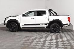 2018 Nissan Navara ST Black Edition