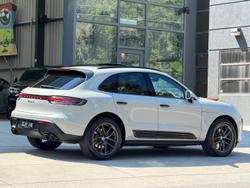 2023 Porsche Macan T 95B MY23 AWD Crayon