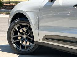 2023 Porsche Macan T 95B MY23 AWD Crayon