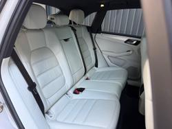 2023 Porsche Macan T 95B MY23 AWD Crayon