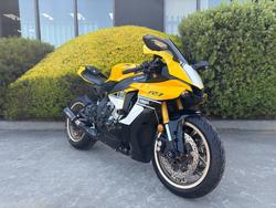 2016 Yamaha YZF-R1 SP 60TH ANNIVERSARY Yellow