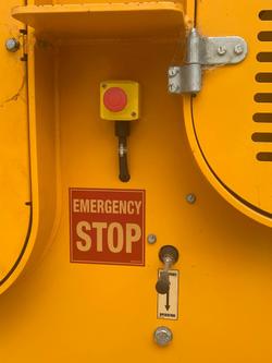 2023 Striker CQ400 Yellow