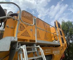 2023 Striker CQ400 Yellow