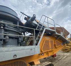 2023 Striker CQ400 Yellow