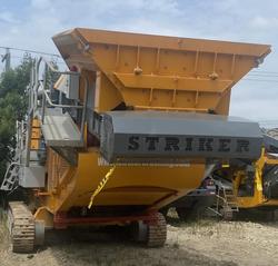 2023 Striker CQ400 Yellow