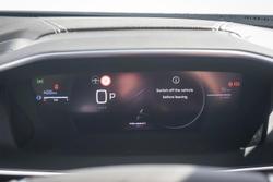 2025 Peugeot 2008 GT Hybrid