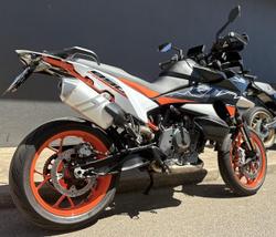 2023 KTM 890 SMT