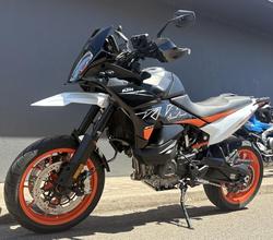 2023 KTM 890 SMT