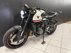 2022 TRIUMPH TRIDENT 660 White