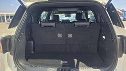 2024 Ford Everest Platinum