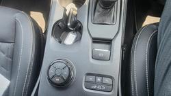 2024 Ford Everest Platinum