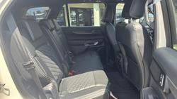 2024 Ford Everest Platinum