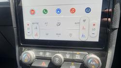 2024 Ford Everest Platinum