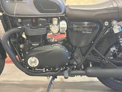2025 Triumph Bonneville T120 Black Bonneville
