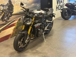 2025 Triumph Speed Triple RS 1200 Speed Triple Red