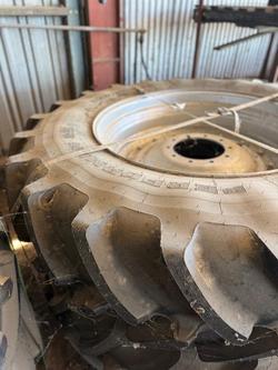 2025 Firestone 520/85R42 Tyres & Rims