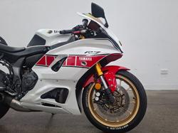 2021 Yamaha YZF-R7LA White